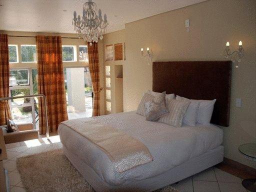 Crystal Duvet Guest House Johannesburg Room photo